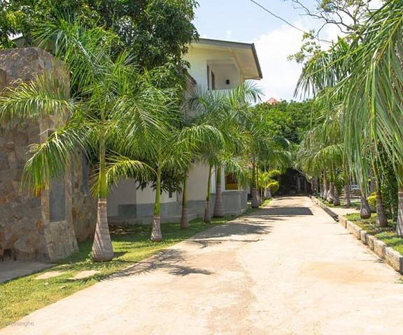 Ariyana Wellness Retreat Yala Hambantota District Tissamaharama Property Grounds