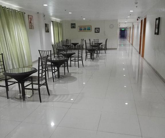 Meaco Hotel Royal - Tayuman null Manila Interior Entrance