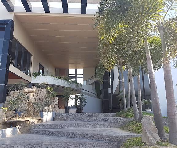 MelSol Hotel Ilocos Region Bantay Entrance