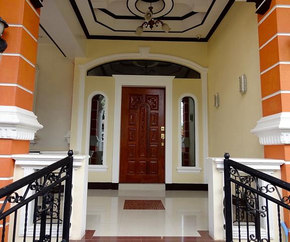 The Executive Villa Inn & Suites Davao Region Davao Entrance