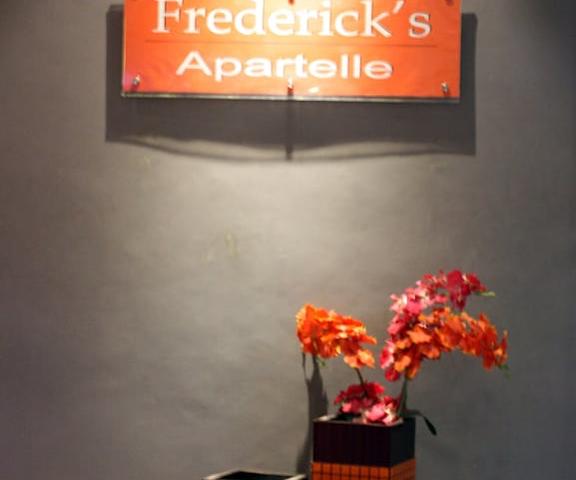 Frederick's Apartelle null Mandaluyong Interior Entrance