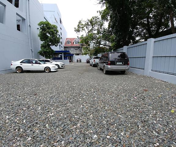 Bed and Bath Serviced Suites null Iloilo Parking