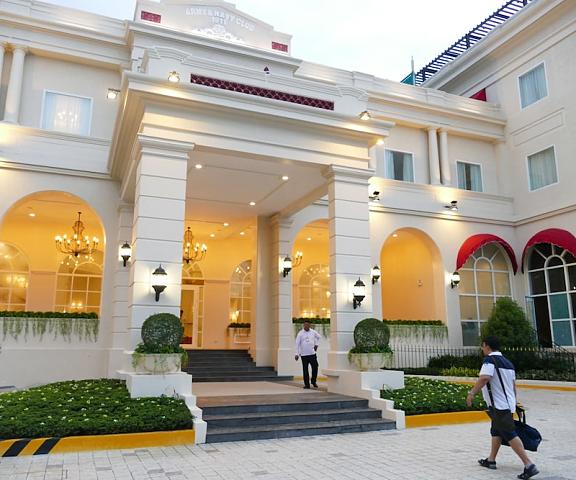 Rizal Park Hotel null Manila Facade