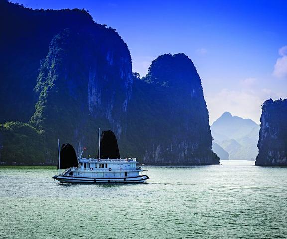 Gray Line Private Luxury Cruise Quang Ninh Halong View from Property