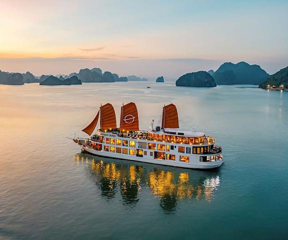 Emperor Cruises Legacy Halong Quang Ninh Halong Facade