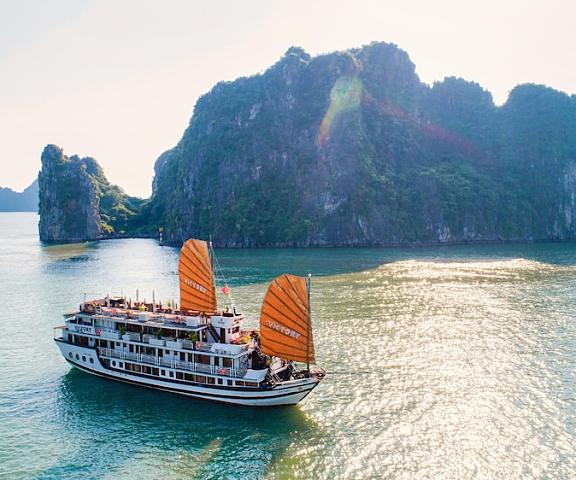 Victory Cruise Quang Ninh Halong Exterior Detail