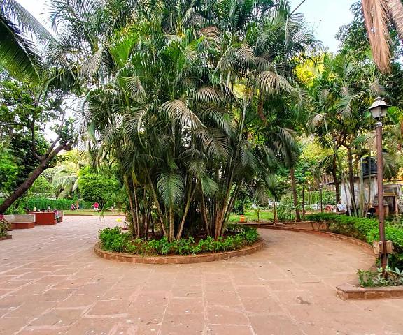 Garden Hotel Maharashtra Mumbai Outdoors