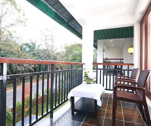 Silver Storm Resorts Kerala Athirappilly Balcony