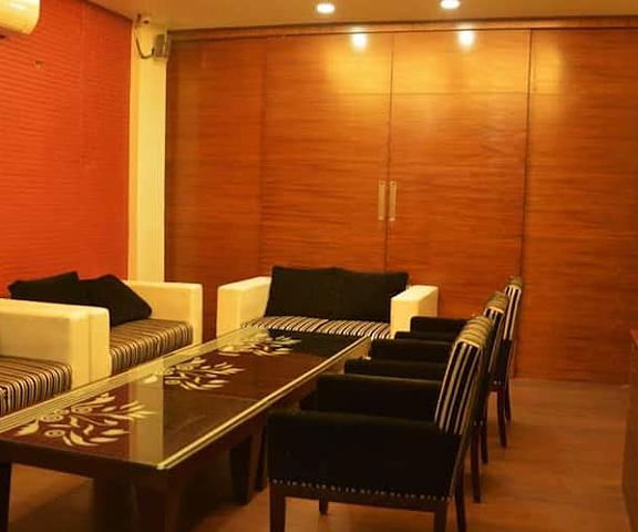 Green Hotel Punjab Pathankot Living Room