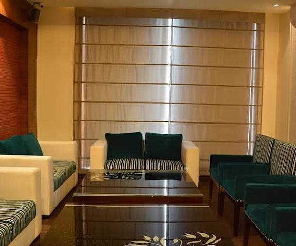 Green Hotel Punjab Pathankot dinning room