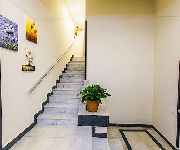 Deluxe City Hotel null Baku Staircase