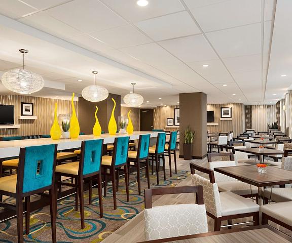 Hampton Inn and Suites by Hilton, Downtown Vancouver British Columbia Vancouver Reception