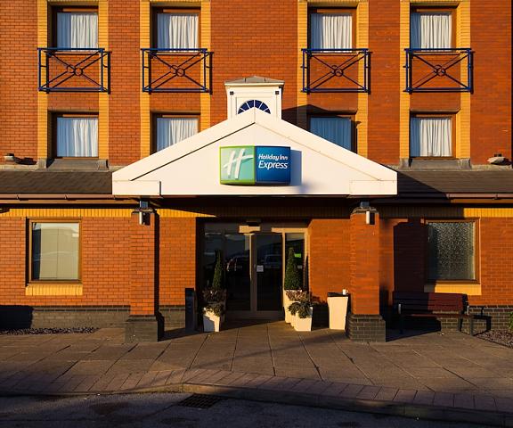 Holiday Inn Express Stoke On Trent, an IHG Hotel England Stoke-on-Trent Entrance