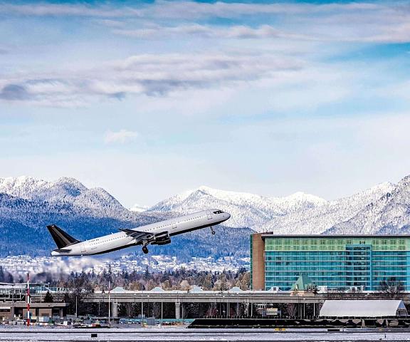 Fairmont Vancouver Airport In-Terminal Hotel British Columbia Richmond Exterior Detail