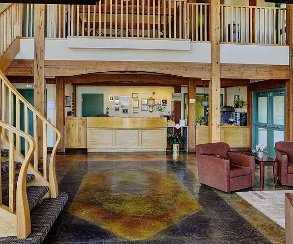 Lakeview Inns & Suites - Okotoks Alberta Okotoks Interior Entrance