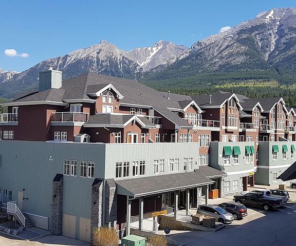 Sunset Mountain Inn and Spa Alberta Canmore Exterior Detail