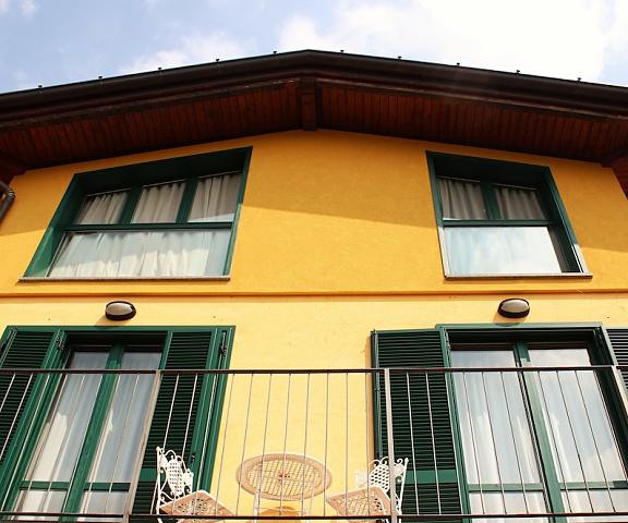 Hotel Residence Montelago Lombardy Ternate Facade