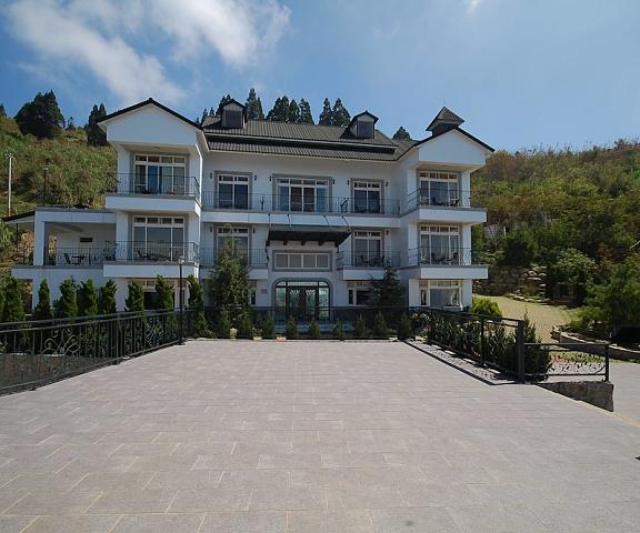 Star Villa Cingjing Nantou County Ren-ai Facade