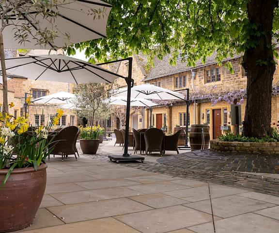 The Lygon Arms - an Iconic Luxury Hotel England Broadway Courtyard