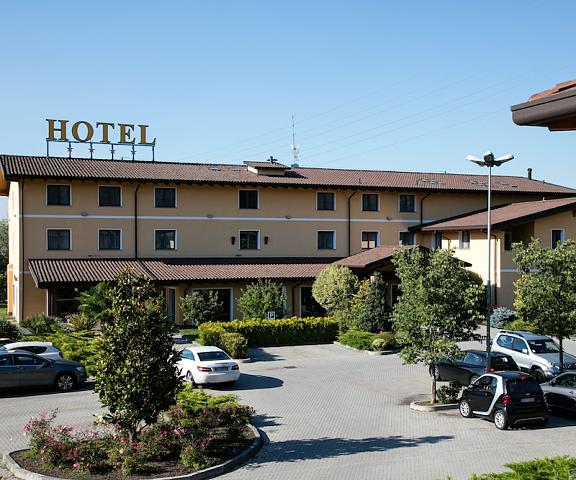 Hotel del Parco Lombardy Vigevano Facade