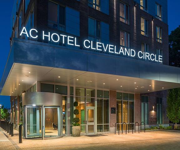 AC Hotel by Marriott Boston Cleveland Circle Massachusetts Boston Entrance
