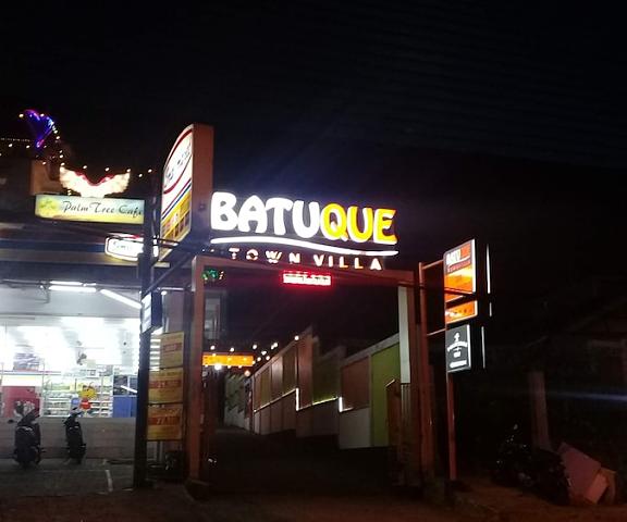 Batuque Town Villa East Java Batu Facade