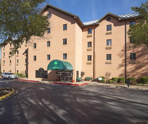 Guest Inn & Suites - Midtown Medical Center Arkansas Little Rock Entrance