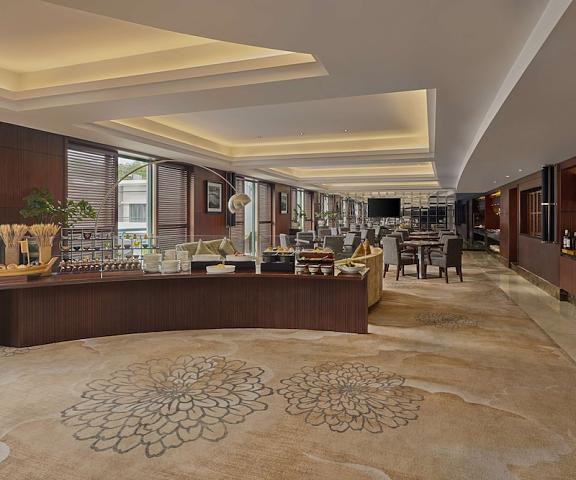 Hilton Guangzhou Science City Guangdong Guangzhou Executive Lounge