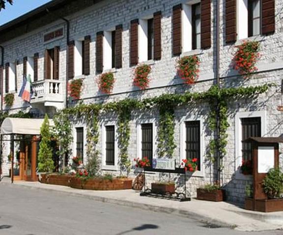 Gelindo dei Magredi Country Resort Friuli-Venezia Giulia Vivaro Exterior Detail