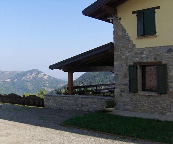 L'Angolo di Verlano Emilia-Romagna Canossa Exterior Detail