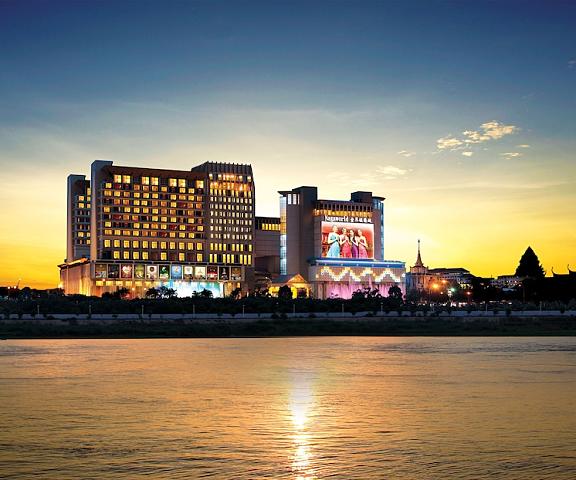 NagaWorld Hotel & Entertainment Complex Kandal Phnom Penh Facade