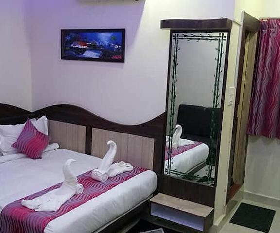 Hotel Embassy International Bihar Muzaffarpur Bed Room