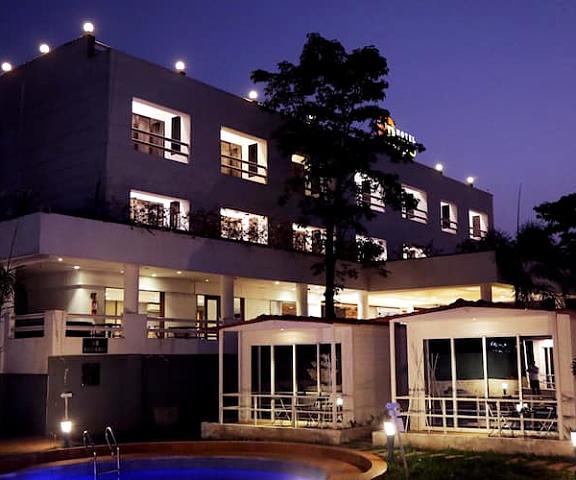 Hotel Reemz Maharashtra Chiplun 