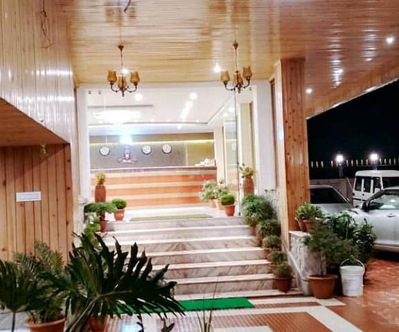 Queens Hill Hotel And Resorts West Bengal Mirik Parking