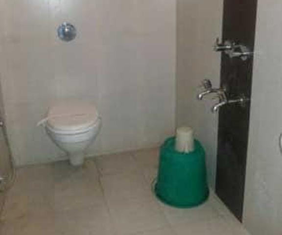 IROOMZ Samrat Ashok Karnataka Hubli-Dharwad Bathroom