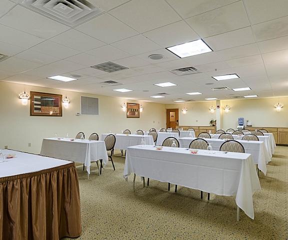 Quality Inn & Suites Northampton - Amherst Massachusetts Northampton Meeting Room
