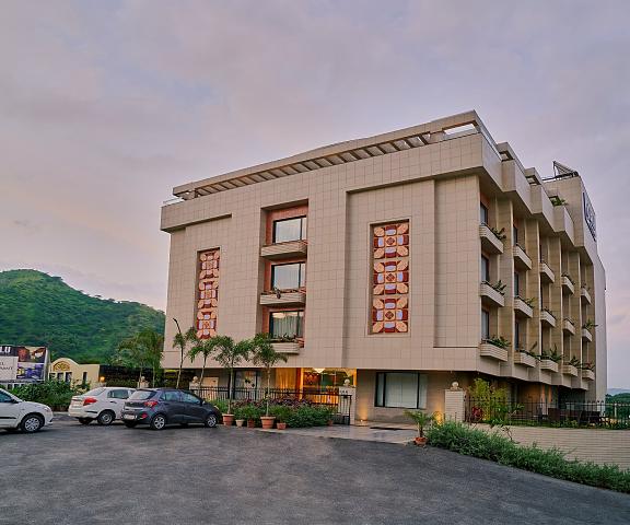 Blu Feather Hotel & Spa Rajasthan Udaipur Hotel Exterior