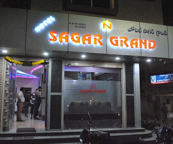 iROOMZ Hotel Sagar Grand	 Telangana Hyderabad Hotel Exterior