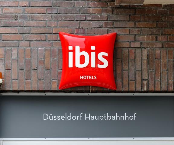 ibis Düsseldorf Hauptbahnhof North Rhine-Westphalia Dusseldorf Exterior Detail