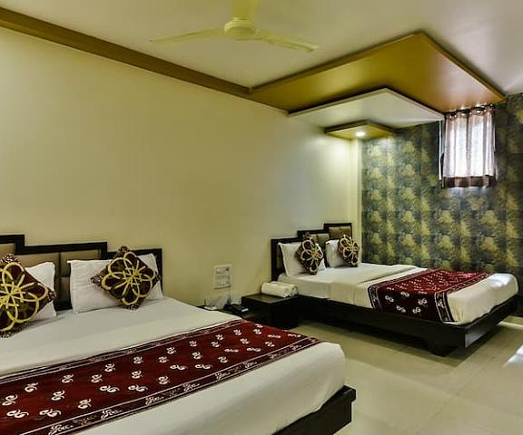 Hotel Guest Inn Residency Maharashtra Mumbai Deluxe Four Bed Room