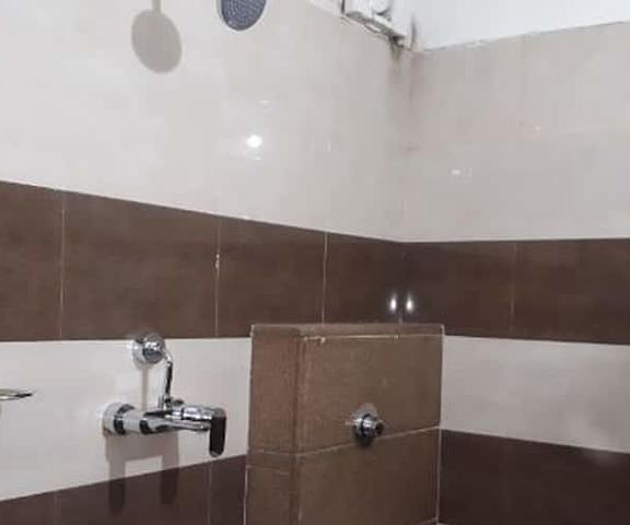 Hotel Siddhi Vinayak Madhya Pradesh Gwalior Washroom