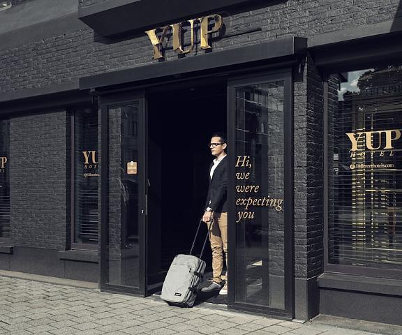 YUP Hotel - Different Hotels Flemish Region Hasselt Entrance