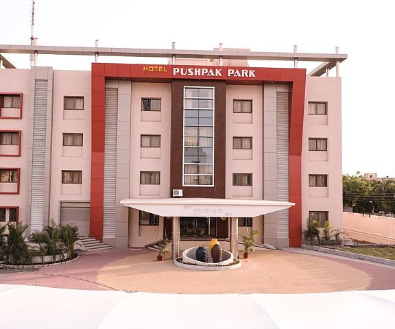 Hotel Pushpak Park Maharashtra Osmanabad Facade