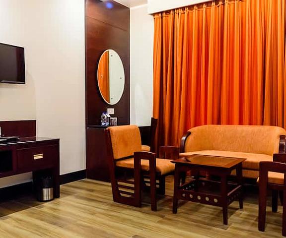 Konark Grand Hotel Uttar Pradesh Mirzapur CLUB ROOM LEAVING AREA