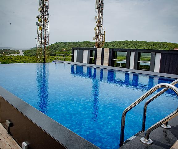 SinQ Prive Goa Goa Pool