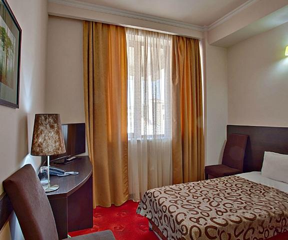 Regineh Hotel null Yerevan Room