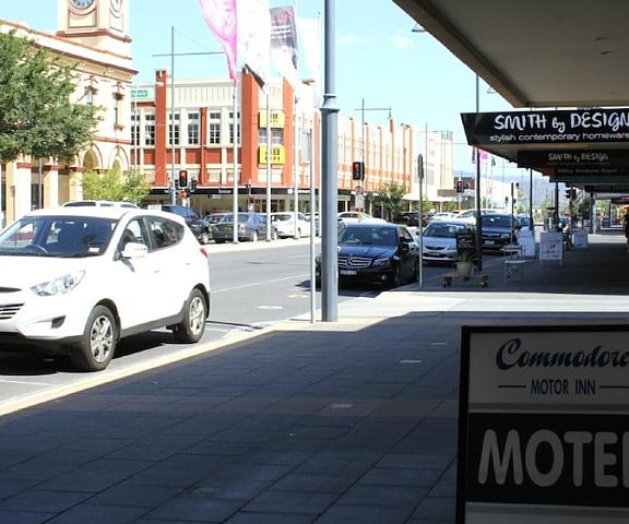 Commodore Motor Inn Albury New South Wales Albury Entrance