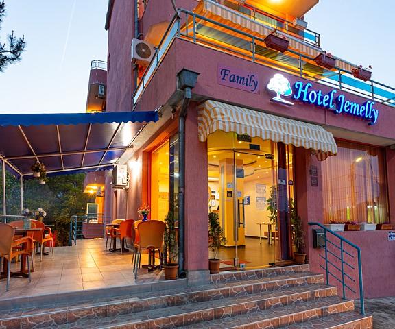 Family Hotel Jemelly Burgas Obzor Entrance
