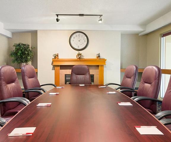 Canmore Inn & Suites Alberta Canmore Meeting Room