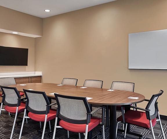 TownePlace Suites by Marriott Fort McMurray Alberta Fort McMurray Meeting Room